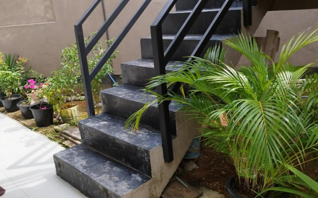 D & D Richmond by DEE DEE