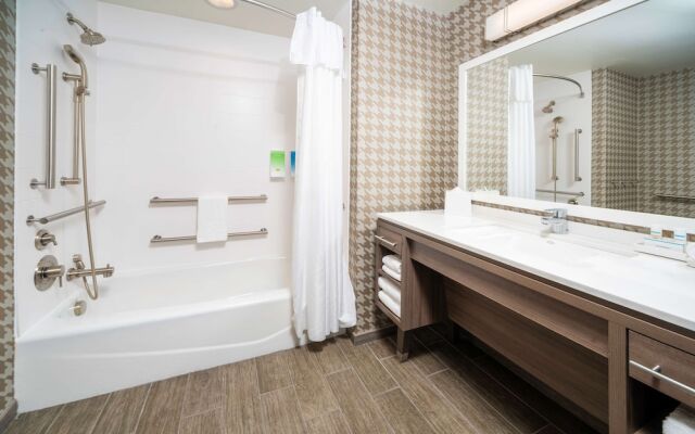 Home2 Suites by Hilton Minneapolis Mall of America