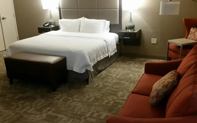 Hampton Inn Garden City