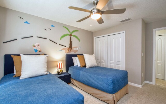 Storey Lake 4 Bedroom Townhome w Splashpool - 1629ST