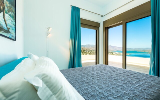 Villa Elounda Black