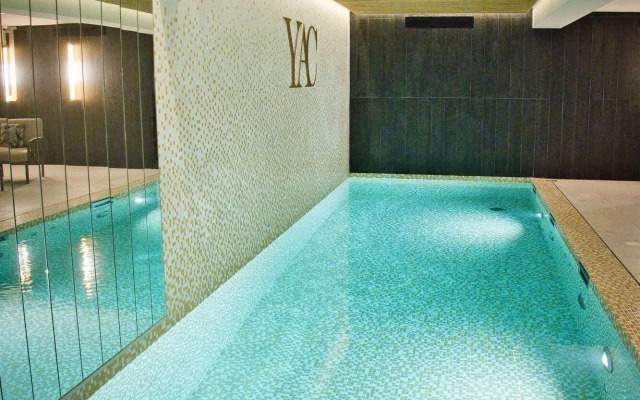 Hotel Yac Paris Clichy, A Member Of Radisson Individuals
