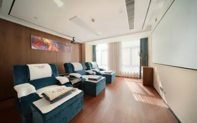Maytour Hotel(Leather City Yintai City Store)