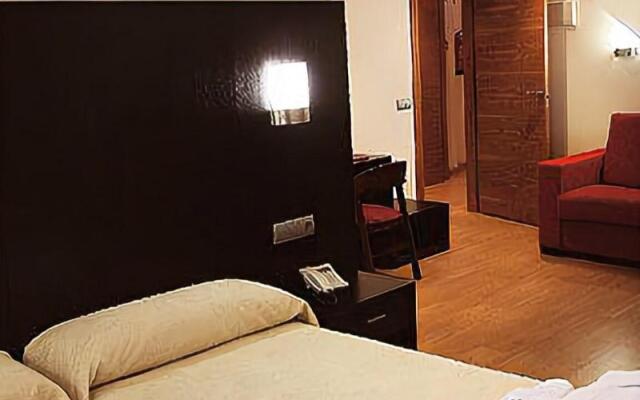 Hotel 44