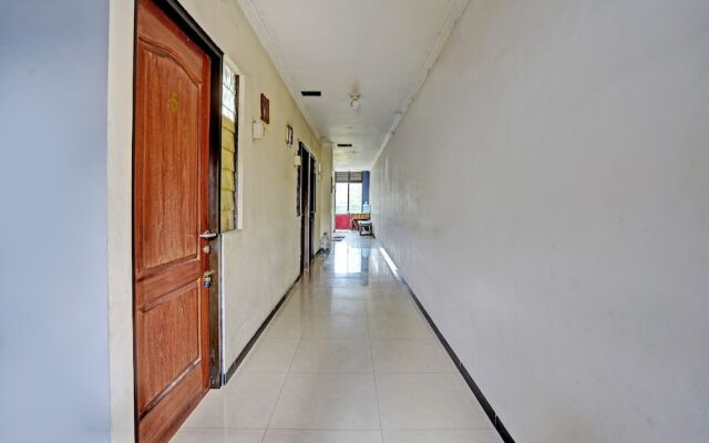 Hotel O Surabaya near Universitas Airlangga formerly Kertajaya Residence Surabaya