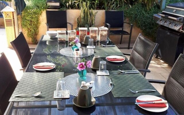 Devonleigh Bed & Breakfast