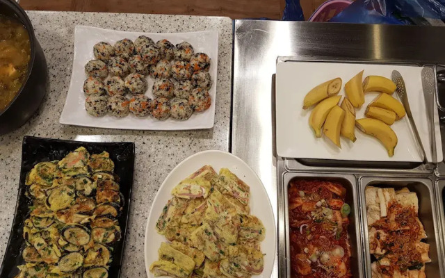 Hanam 1st Business Hotel