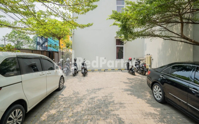 Palm Eight RedPartner