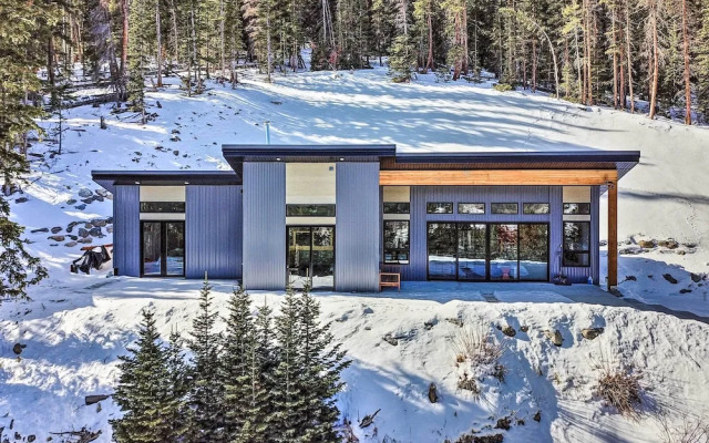 Four Voices Home: Mountain Views, 15 Mi to Breck