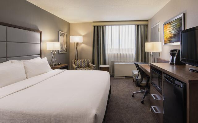 Holiday Inn Winnipeg South, an IHG Hotel