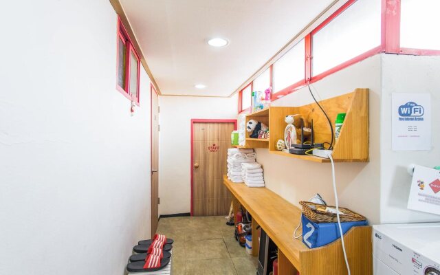 Naru Hostel