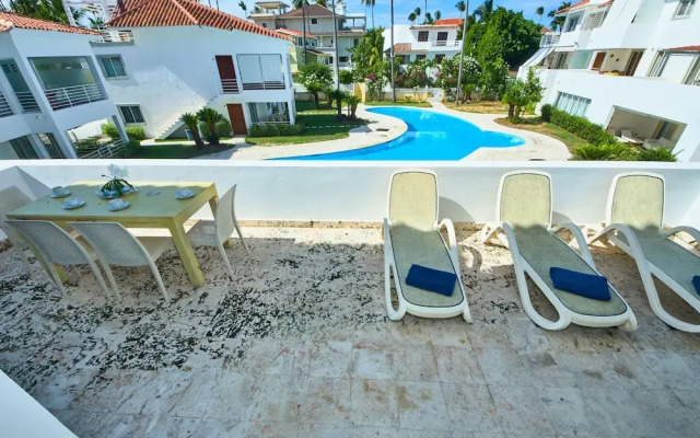 Las Terrazas Condo - Los Corales Village