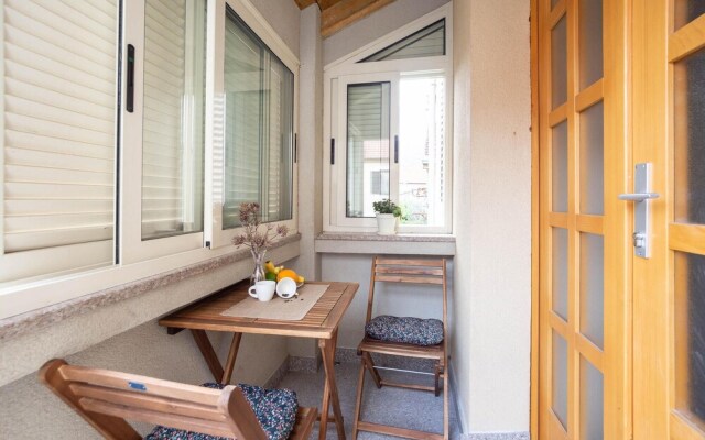 Nice Apartment in Sinj With Wifi and 3 Bedrooms