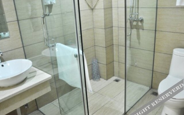 Yuecheng Business Motel