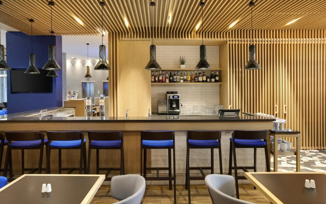 Holiday Inn Express Berlin - Alexanderplatz by IHG
