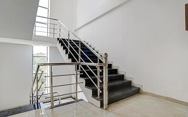 Collection O Hotel Kelvi