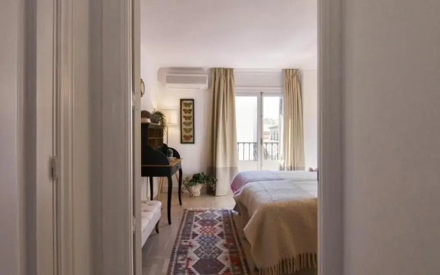 Chezmoihomes Glow and elegant 4 BR apartment in the heart of granada parking free - Apartment in Granada - Photo 4