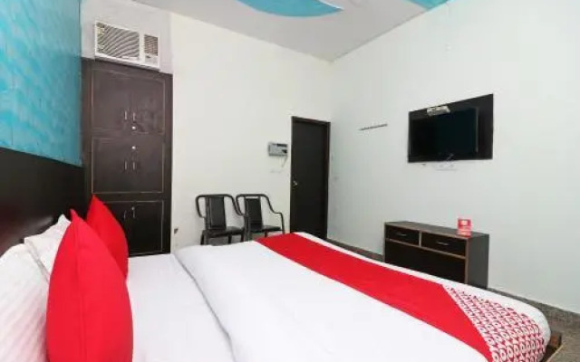 Dev Hotel by OYO Rooms