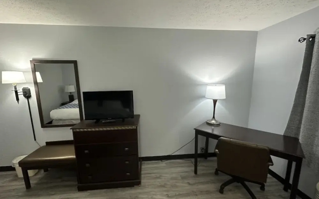 I65 Studio Suites