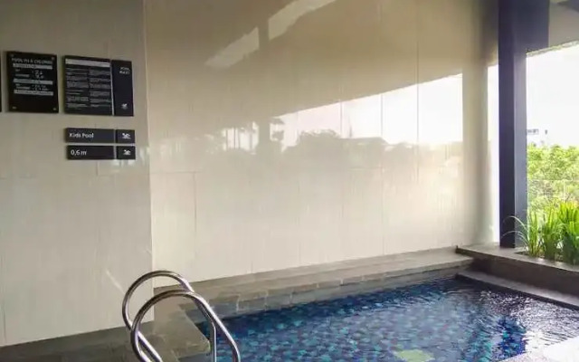 Elegant Studio Kemang Village Apartment