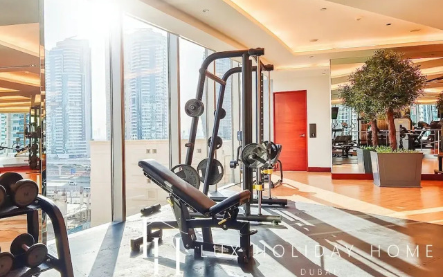 LUX The JW Marina Studio 2