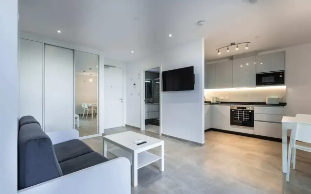 Top Studio With View-hosted by Sweetstay