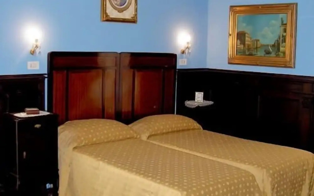 Hotel Aurora