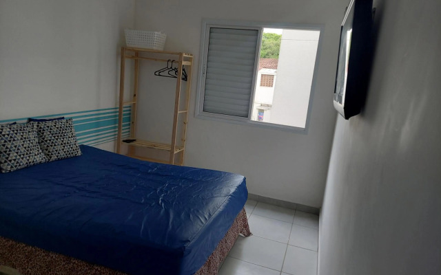 Ubatuba - Apartamento com Churrasqueira e Piscina