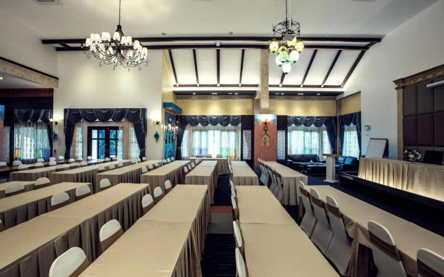 Buraphat Resort