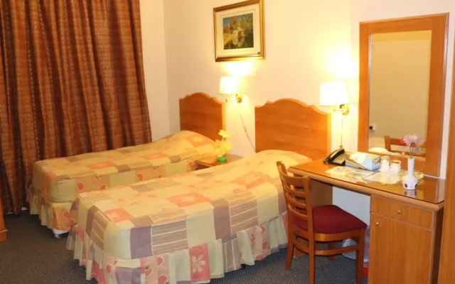 Sahar Hotel
