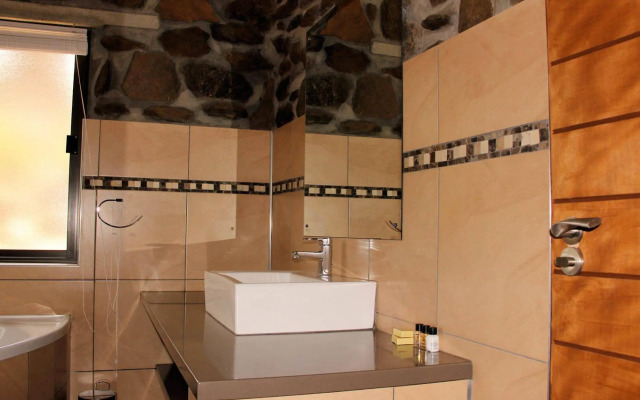 Leopard Lodge