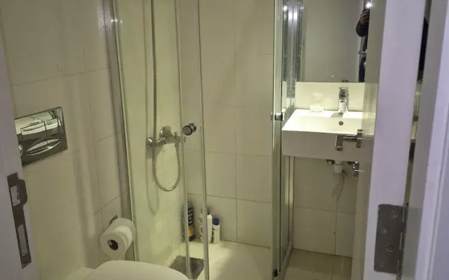 Redrock 1 br chalet  faqra . Faraya