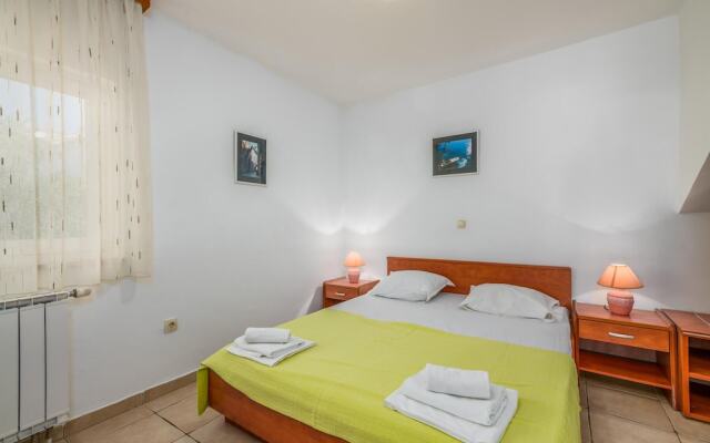 Stunning Apartment in Njivice With 1 Bedrooms and Wifi