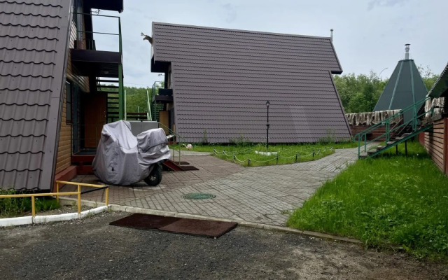 Guest house on Dolina Uyuta 1a