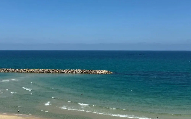 Prince Palace Netanya Central Beach