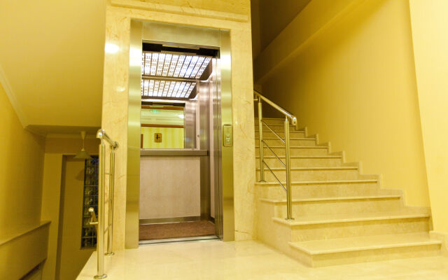 Regency Hotel