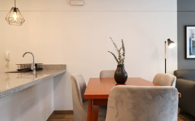 w 2BR Apartment w Private Gym in Miraflores