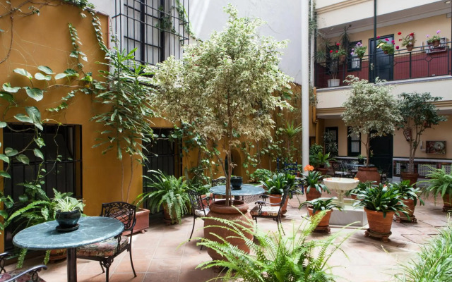 Hotel Cervantes