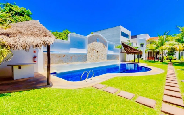 22 Pax 2 Connected Pool Villas