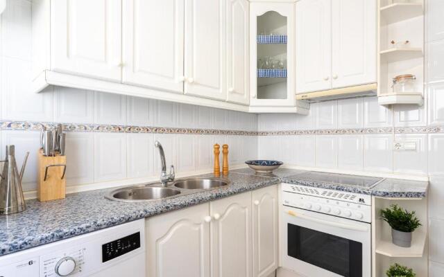 Los Boliches Beach Apartment by GHR Rentals