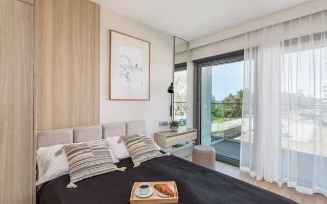 Solaris 25 m to the Beach by Renters