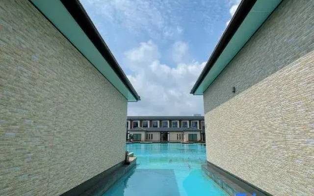 Shanghal 0xygen land Resort Villa