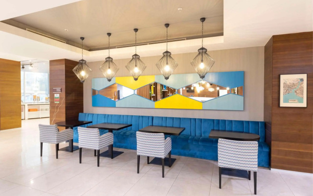 Hampton by Hilton Istanbul Kayasehir