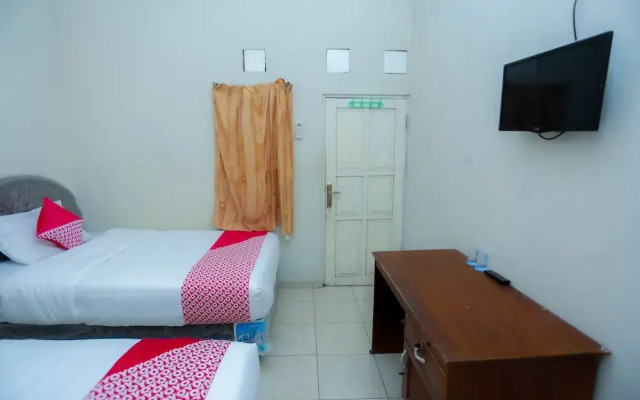 OYO 2692 Penginapan Mba Ros