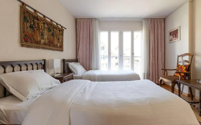 Lakeside Apartment with panoramic view on the lake — 4-star hotel in Vevey