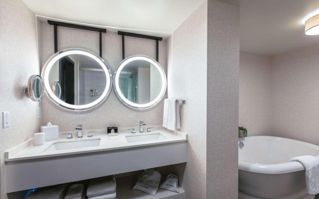 Somerset Hills Hotel, Tapestry Collection by Hilton