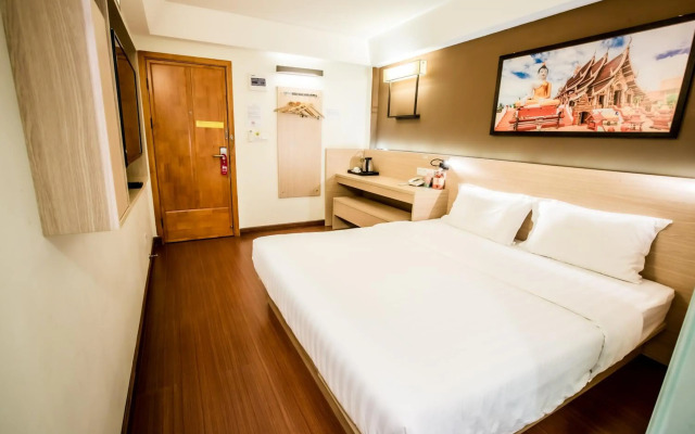 Chiang Roi 7 Days Inn