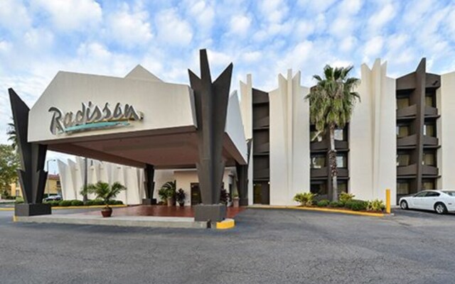 Radisson Hotel Baton Rouge