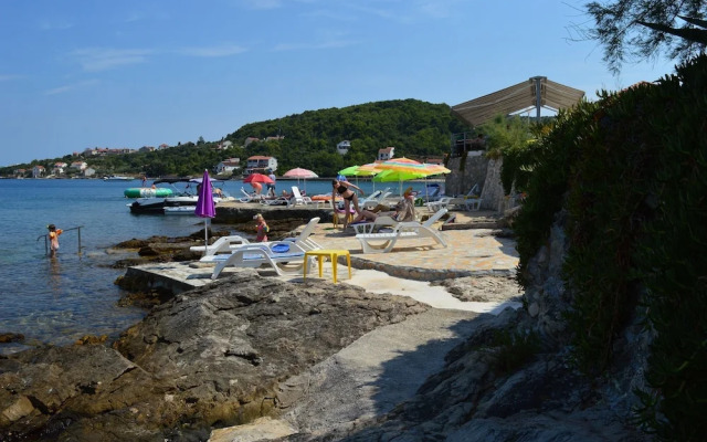 Davor - 20m From sea - A3