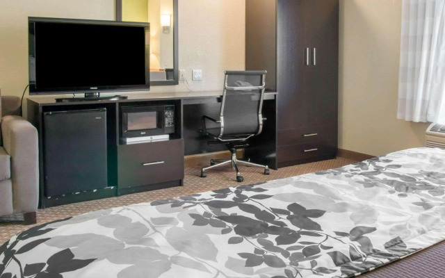 Sleep Inn & Suites - Airport